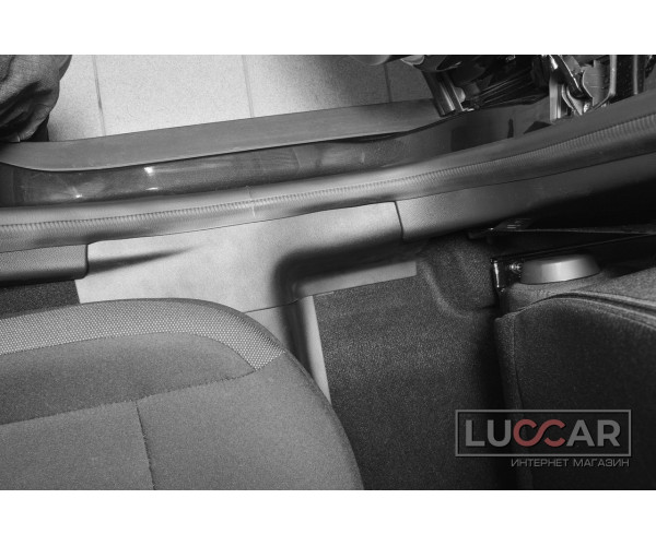 Накладки на ковролин задние Renault Duster с 2021 г.в - н.в.