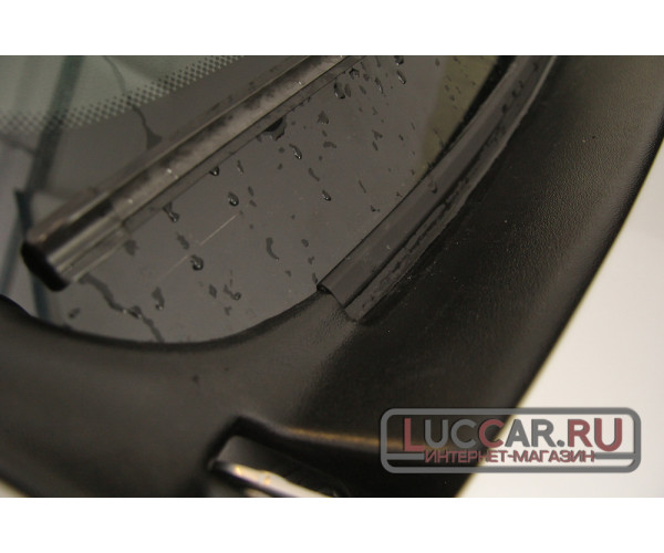 Накладка в проём стеклоочистителей (жабо без скотча) Renault Duster (2011 - 2021г.в.)