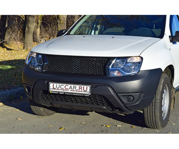 Решетка радиатора (ABS) Renault Duster