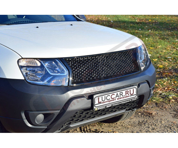 Решетка радиатора (ABS) Renault Duster