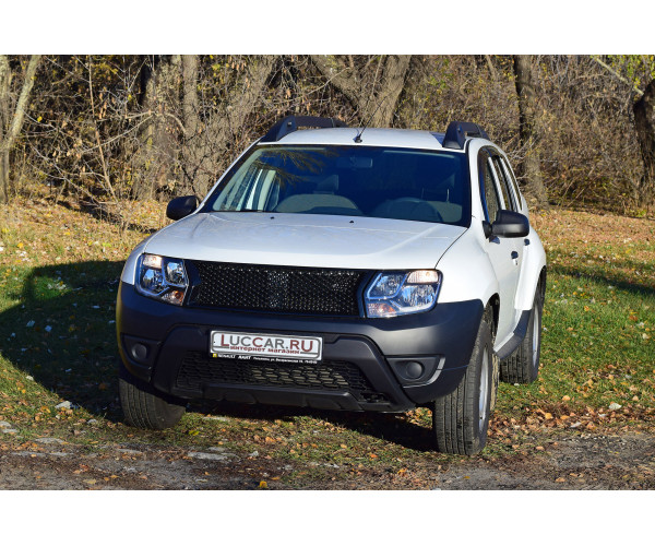 Решетка радиатора (ABS) Renault Duster
