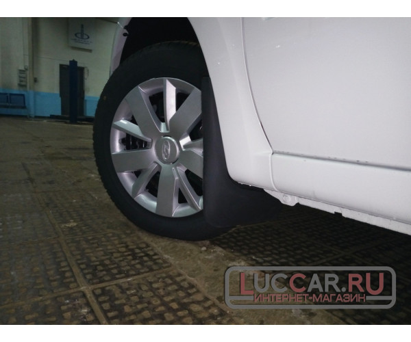 Брызговики передние увеличенные для Lada Granta FL