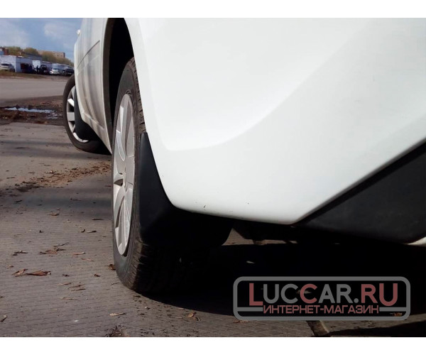 Брызговики задние увеличенные для Lada Granta FL