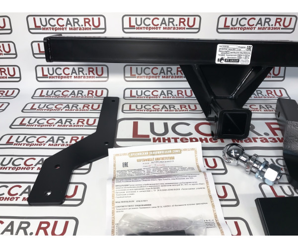 Фаркоп ТСУ (съемный квадрат) для Lada Xray