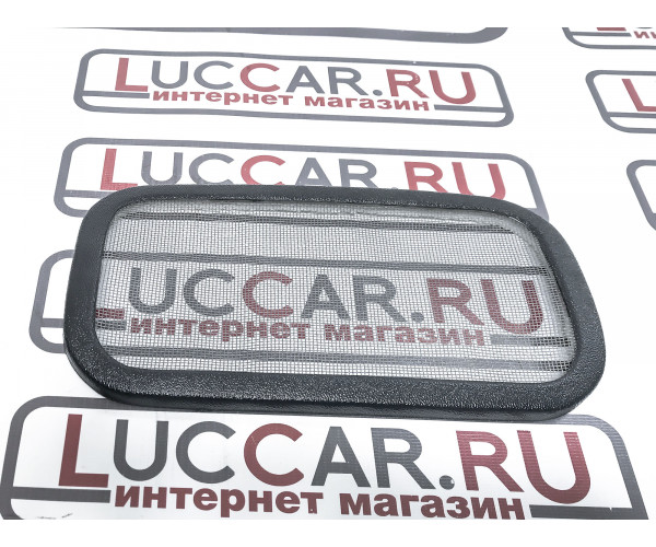 Защитная сетка воздухозаборника салона на магнитах для Lada Largus