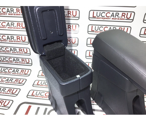 Подлокотник «ArSolid 2» для Lada Xray Cross