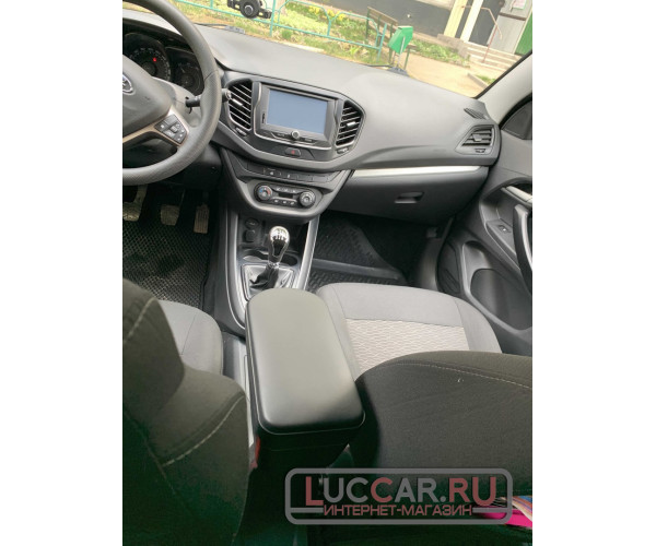 Подлокотник "ArBox 2" для Lada Vesta