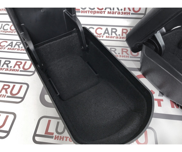 Подлокотник "ArBox 2" для Lada Xray