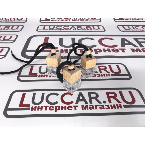 Ароматизатор для автомобиля на основе парфюмерного масла.