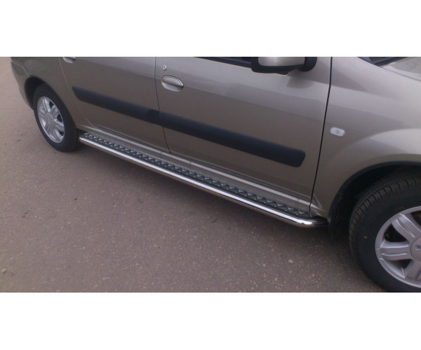 Защита порогов с площадкой  Диаметр трубы 51 мм для Lada Largus 2012- / (Cross 2012-)