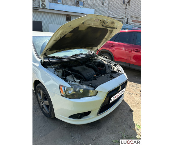 Газовые упоры капота Mitsubishi Lancer X (10) / Митсубиси Лансер 10